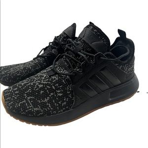 Adidas shoes/size 4y/color black